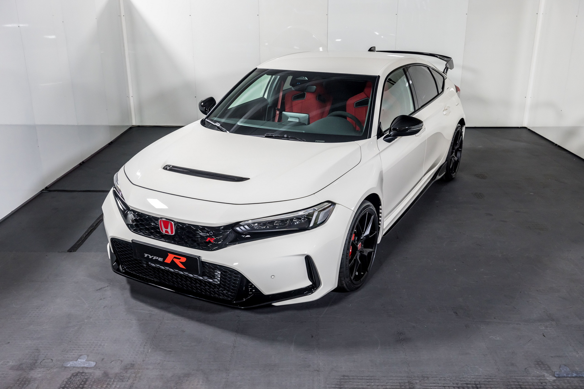2023 Honda Civic Type R Costs As Much As The VW Golf R In Australia