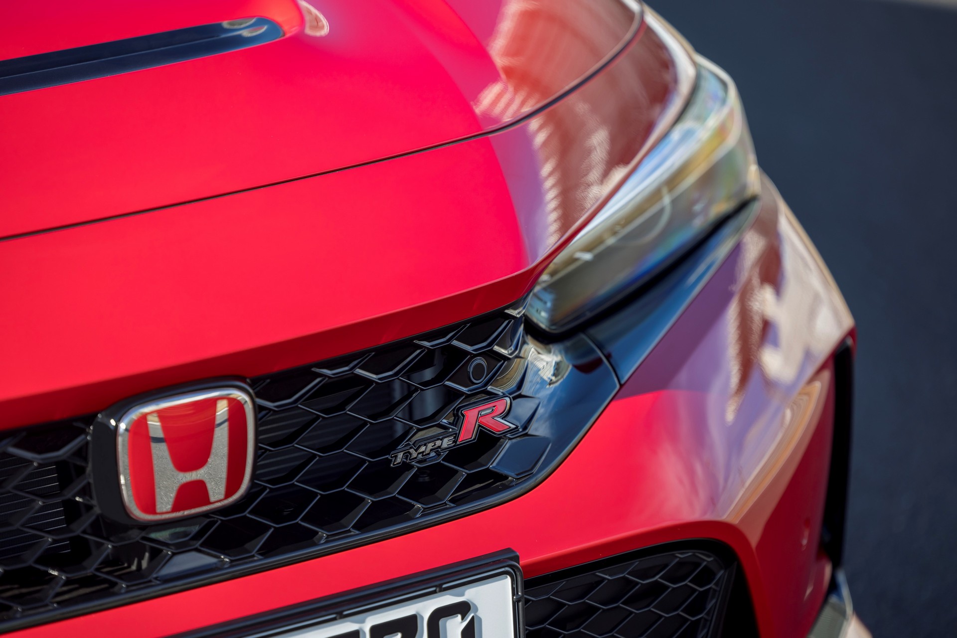 2023 Honda Civic Type R Offers 325 HP For £46,995 In The UK