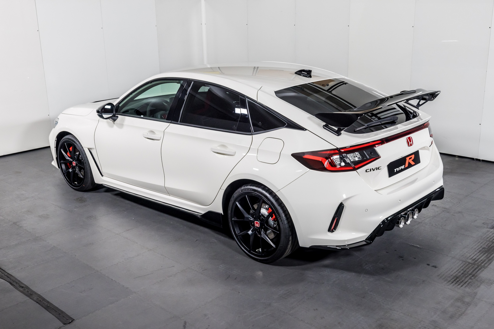 2023 Honda Civic Type R Costs As Much As The VW Golf R In Australia