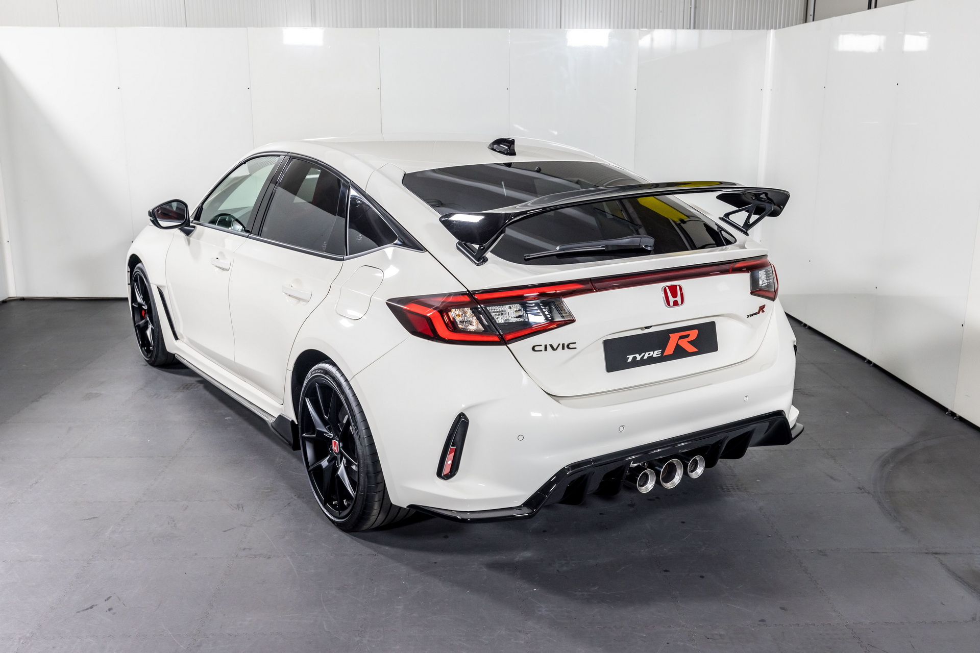 2023 Honda Civic Type R Costs As Much As The VW Golf R In Australia