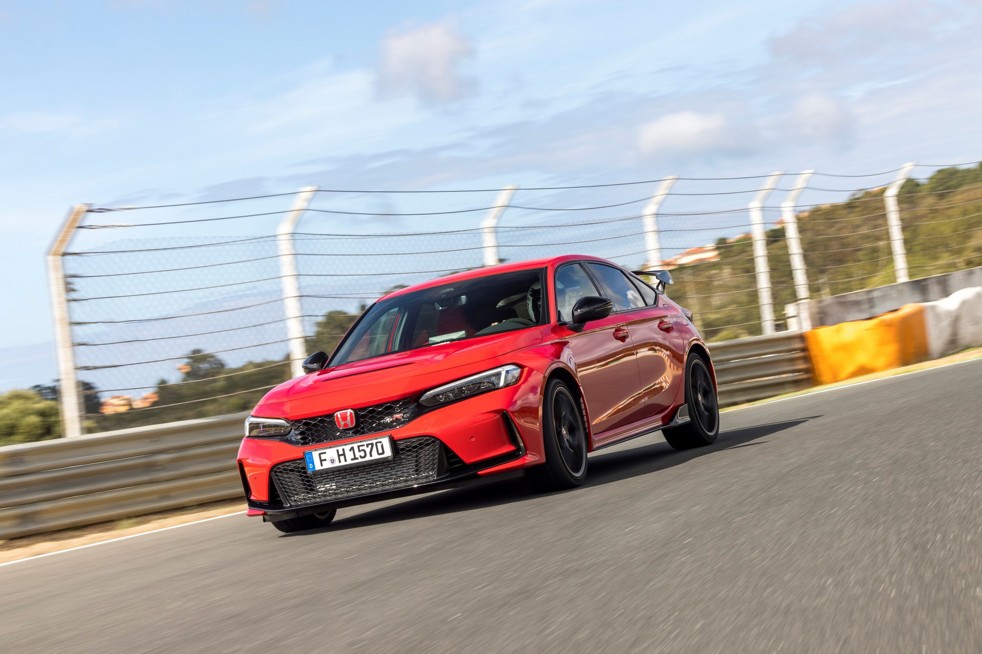 2023 Honda Civic Type R Offers 325 HP For £46,995 In The UK