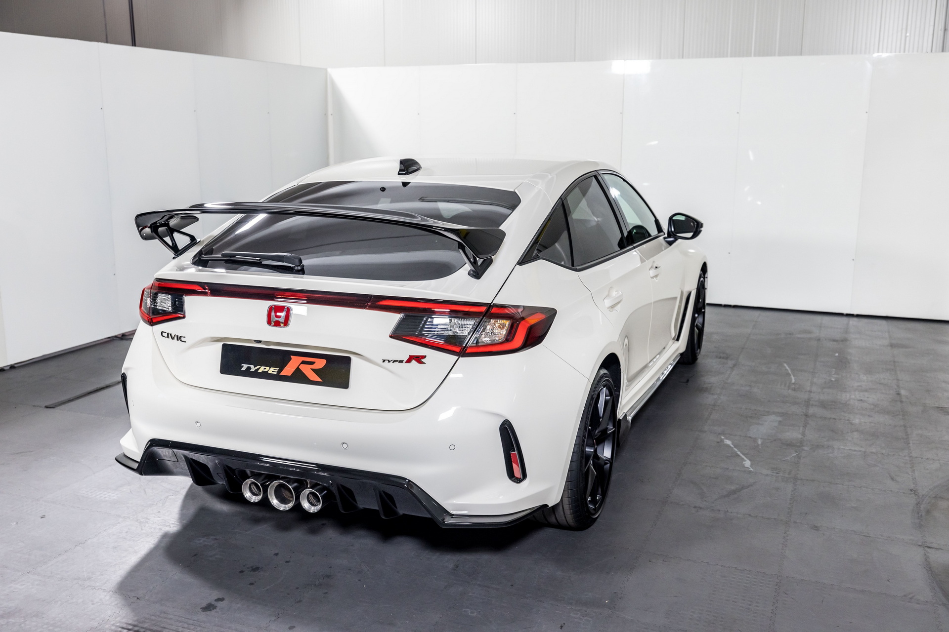 2023 Honda Civic Type R Costs As Much As The VW Golf R In Australia