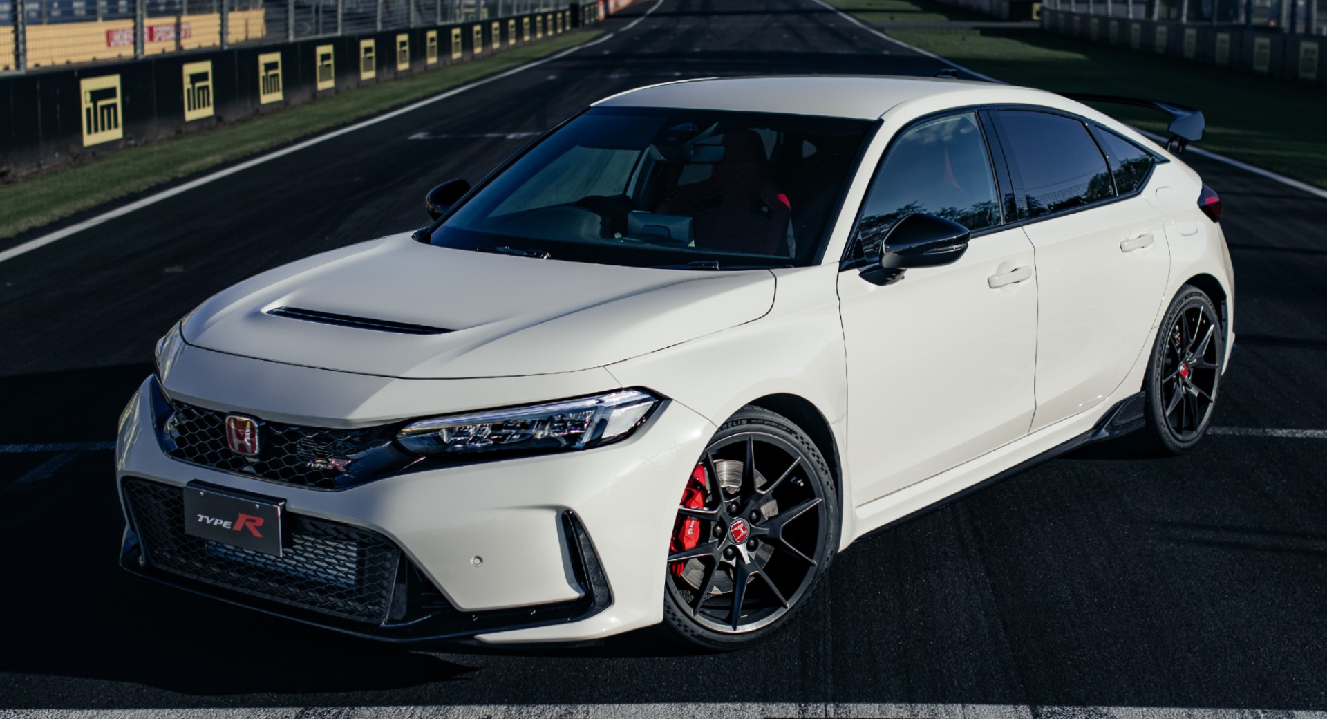 2023 Honda Civic Type R Costs As Much As The VW Golf R In Australia