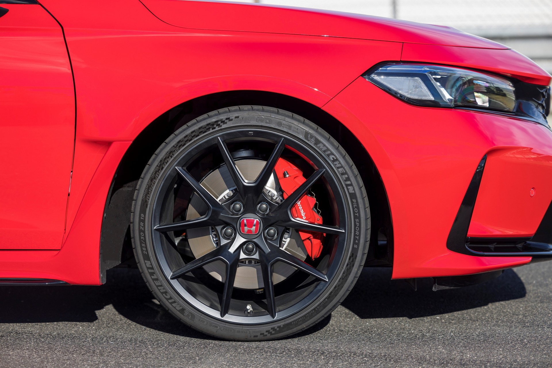 2023 Honda Civic Type R Offers 325 HP For £46,995 In The UK