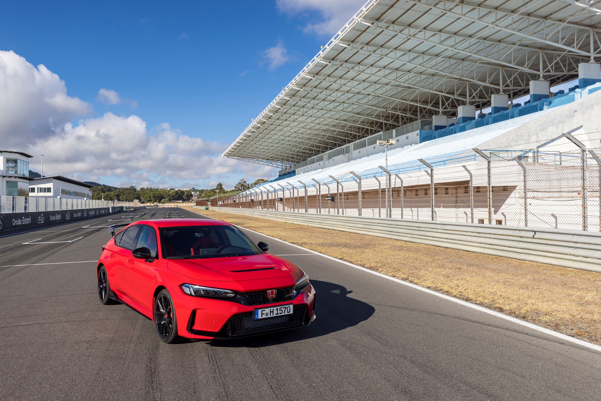 2023 Honda Civic Type R Offers 325 HP For £46,995 In The UK
