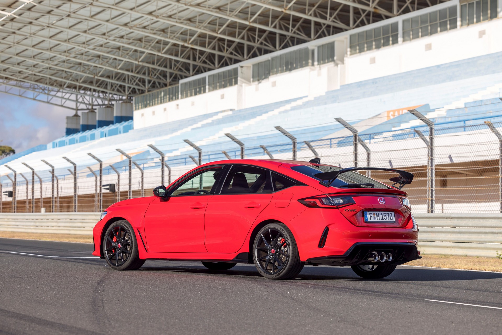 2023 Honda Civic Type R Offers 325 HP For £46,995 In The UK