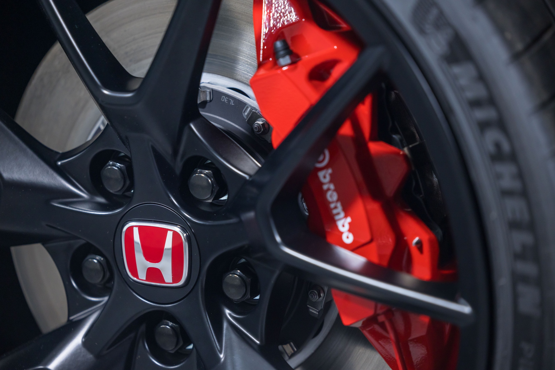 2023 Honda Civic Type R Costs As Much As The VW Golf R In Australia