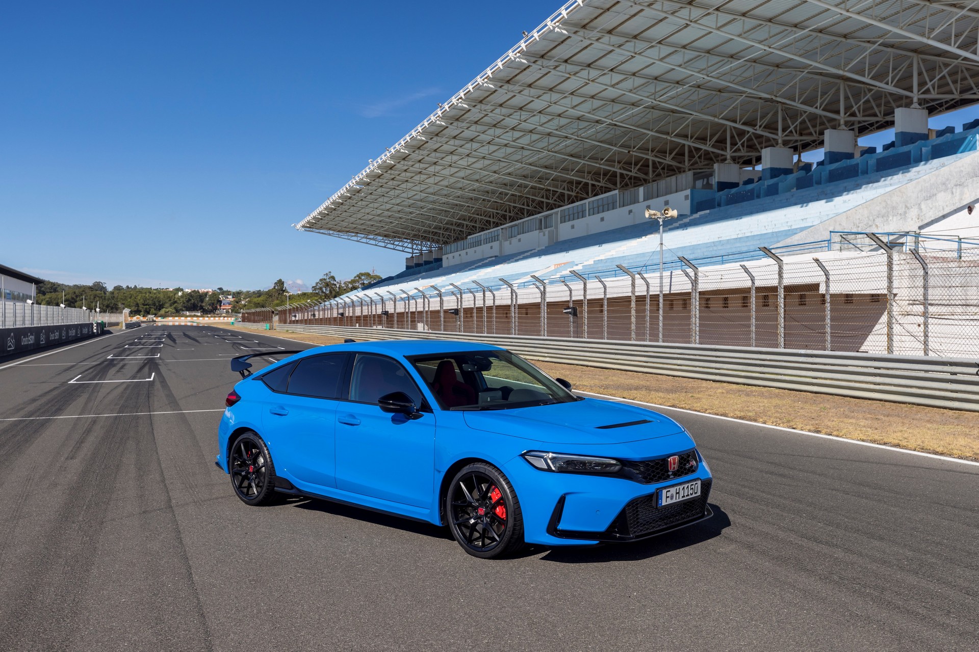 2023 Honda Civic Type R Offers 325 HP For £46,995 In The UK