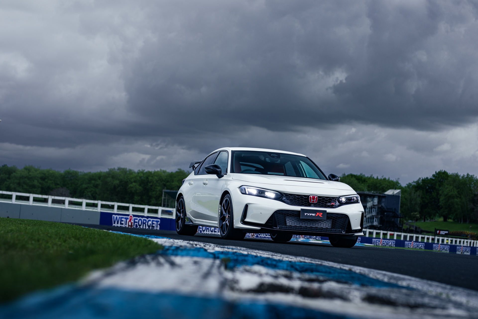 2023 Honda Civic Type R Costs As Much As The VW Golf R In Australia