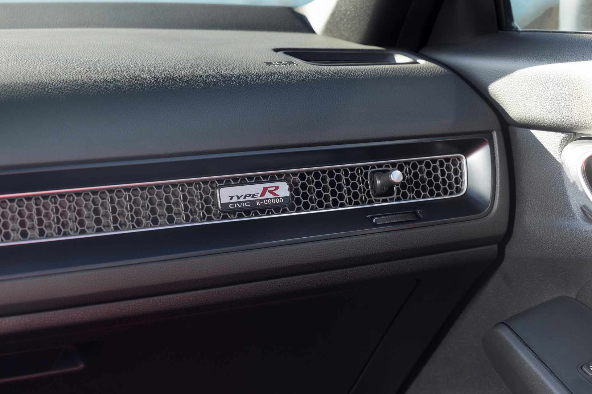 2023 Honda Civic Type R Offers 325 HP For £46,995 In The UK