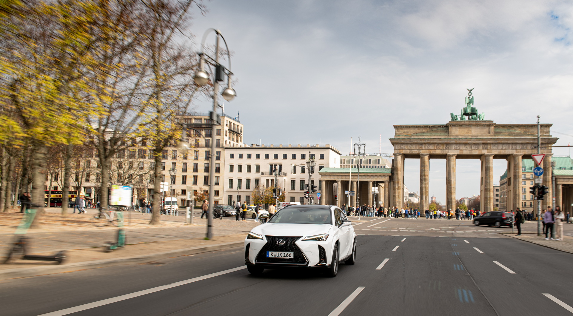 2023 Lexus UX 300e Arrives In Europe With 40% More Range And Better Tech
