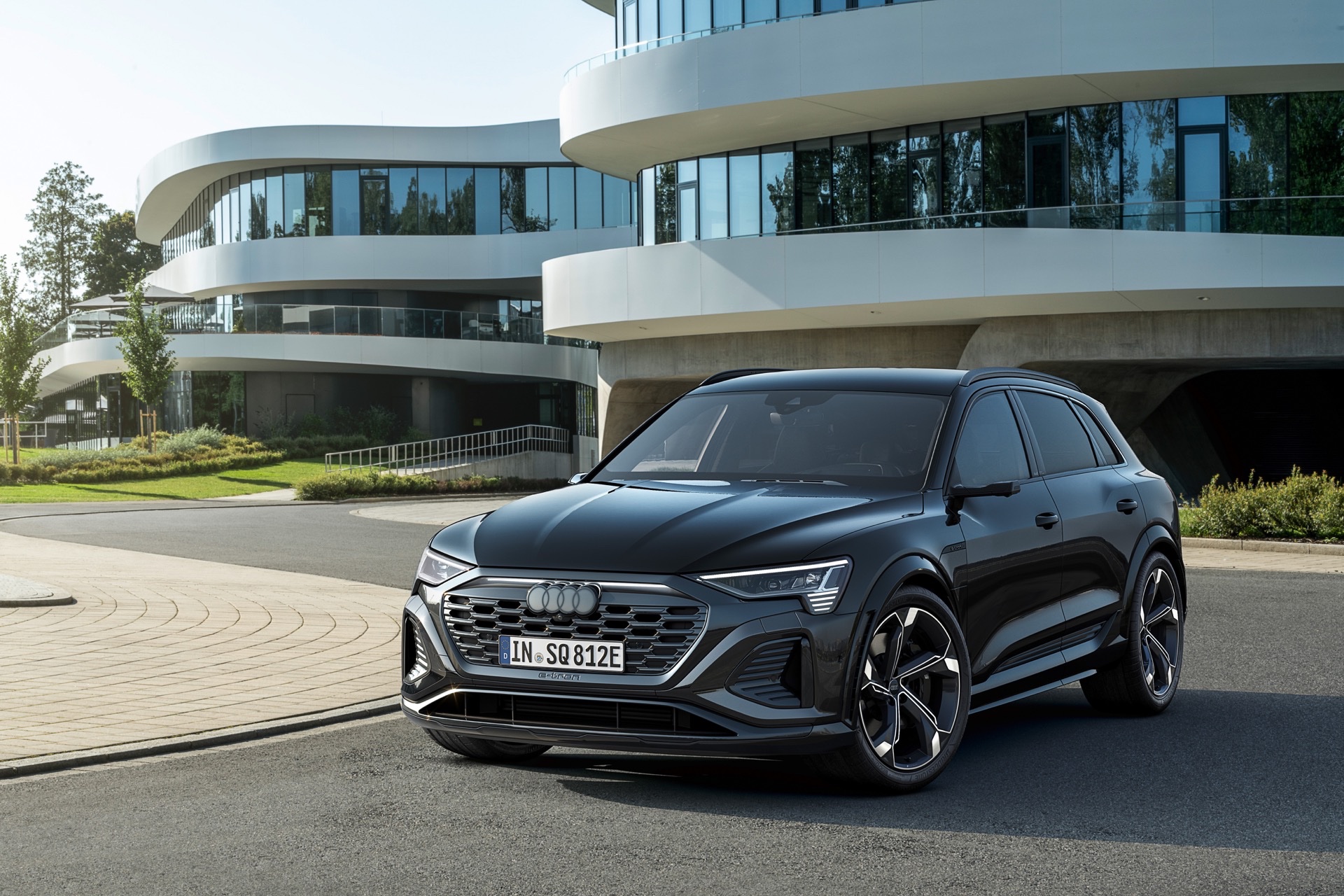 2024 Audi Q8 E-Tron Realigns Itself With Bigger Battery And Improved Looks