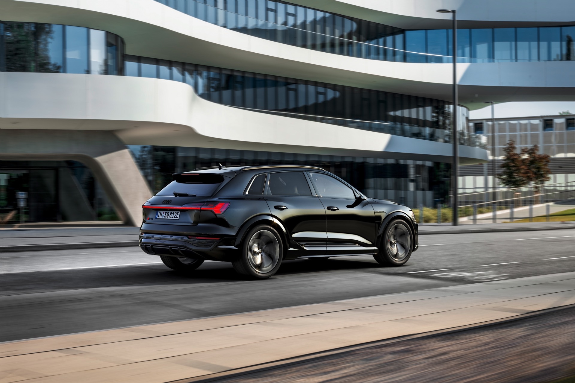 2024 Audi Q8 E-Tron Realigns Itself With Bigger Battery And Improved Looks