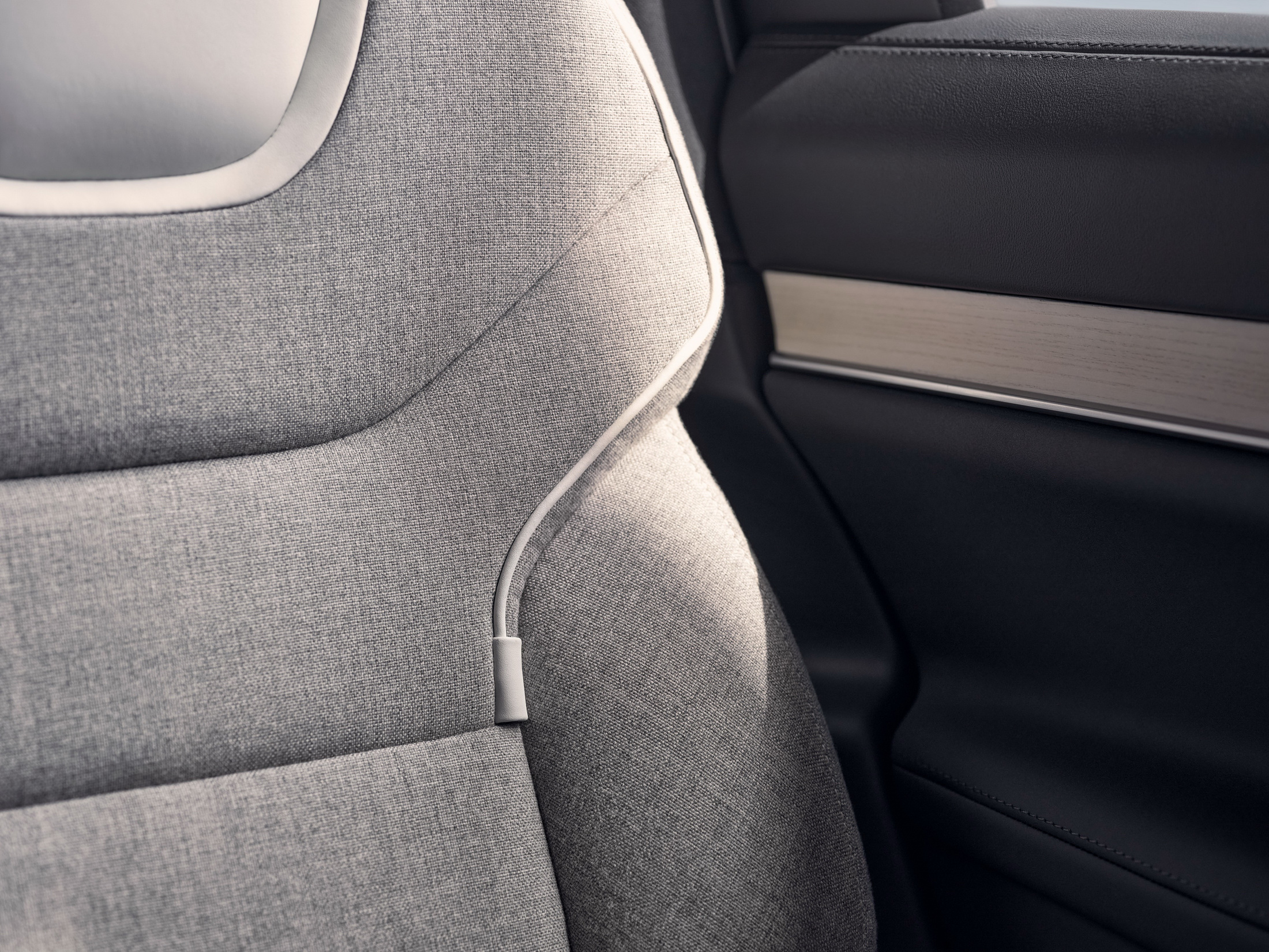 2024 Volvo EX90 Is A Polestar 3 Electric SUV Dressed For A Court Appearance