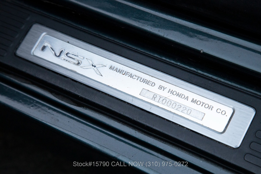 This Is One Of The Cheapest First-Gen Acura NSXs You Can Buy