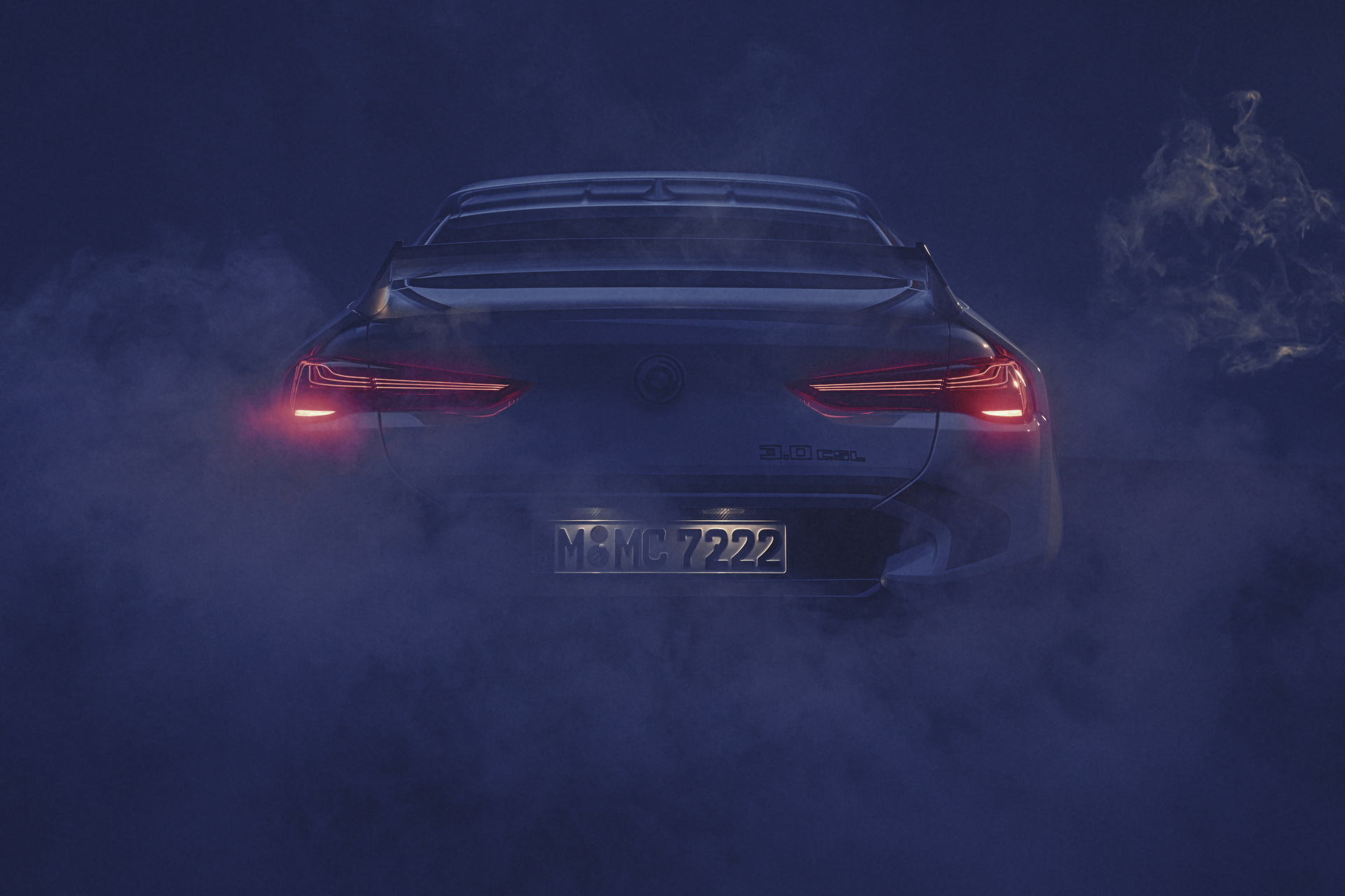 New BMW 3.0 CSL Is A Re-Bodied M4 With 553 HP And A Manual Gearbox