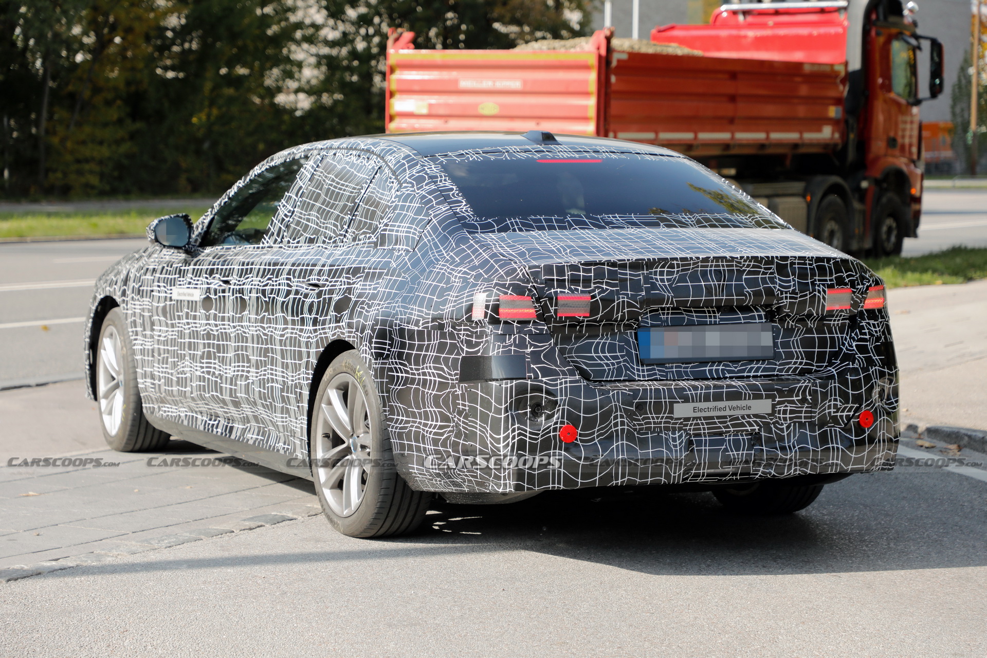 Next-Gen BMW 5-Series Wears A Pretty New Face Alongside Electric i5