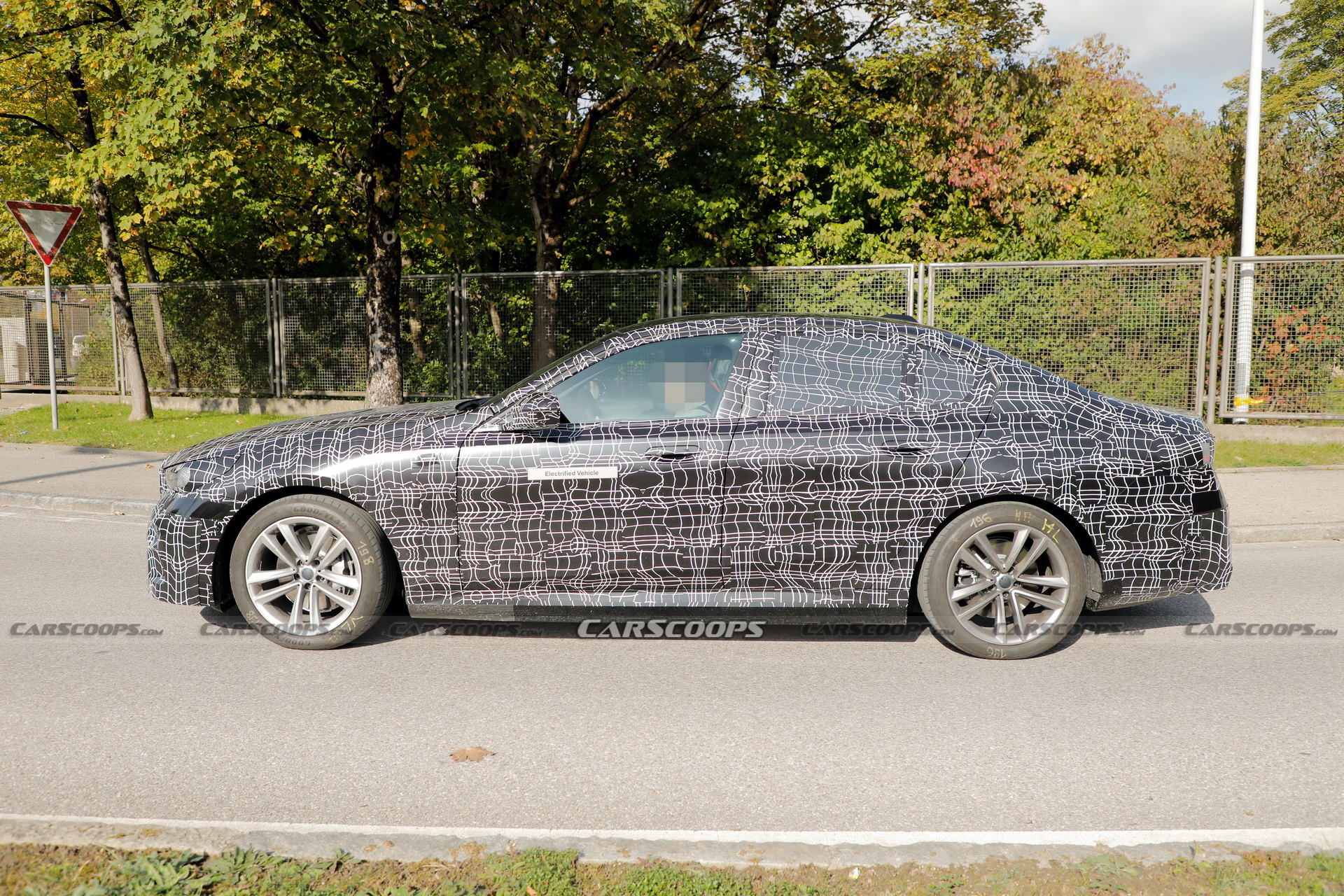Next-Gen BMW 5-Series Wears A Pretty New Face Alongside Electric i5