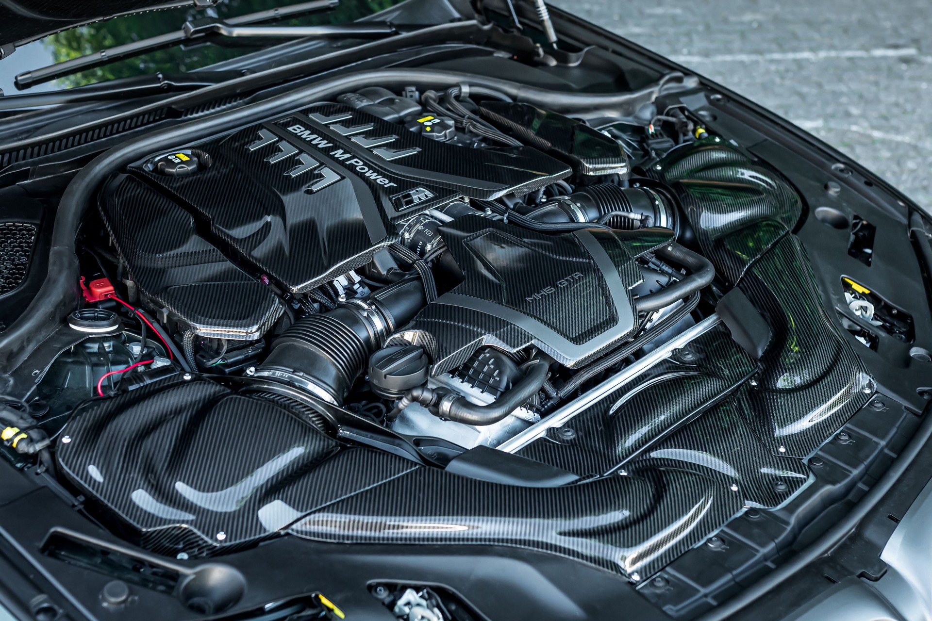 Manhart Unleashes Its 788-HP Tuned BMW M5 CS