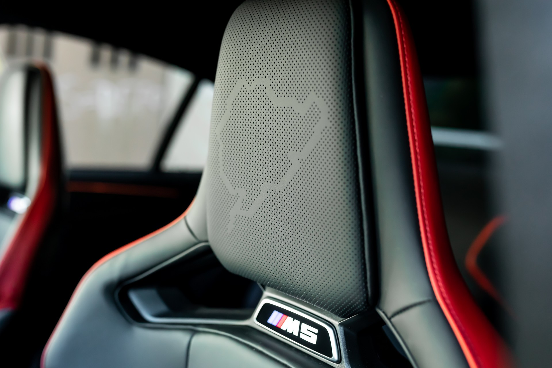 Manhart Unleashes Its 788-HP Tuned BMW M5 CS