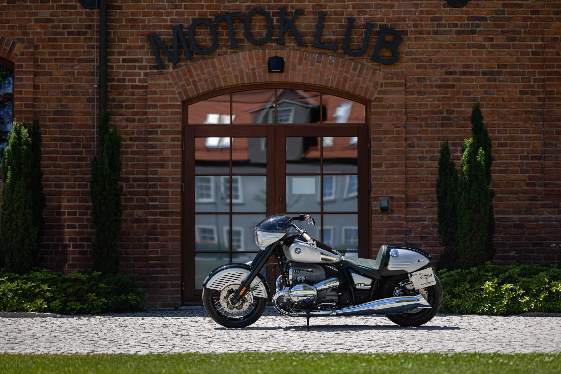 Which Of These 7 Wild BMW Boxer Customs Would You Like To Burn Your Shins On?