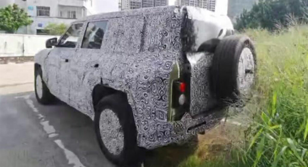 BYD’s New Yangwang SUV Clearly Looks Up To The Land Rover Defender