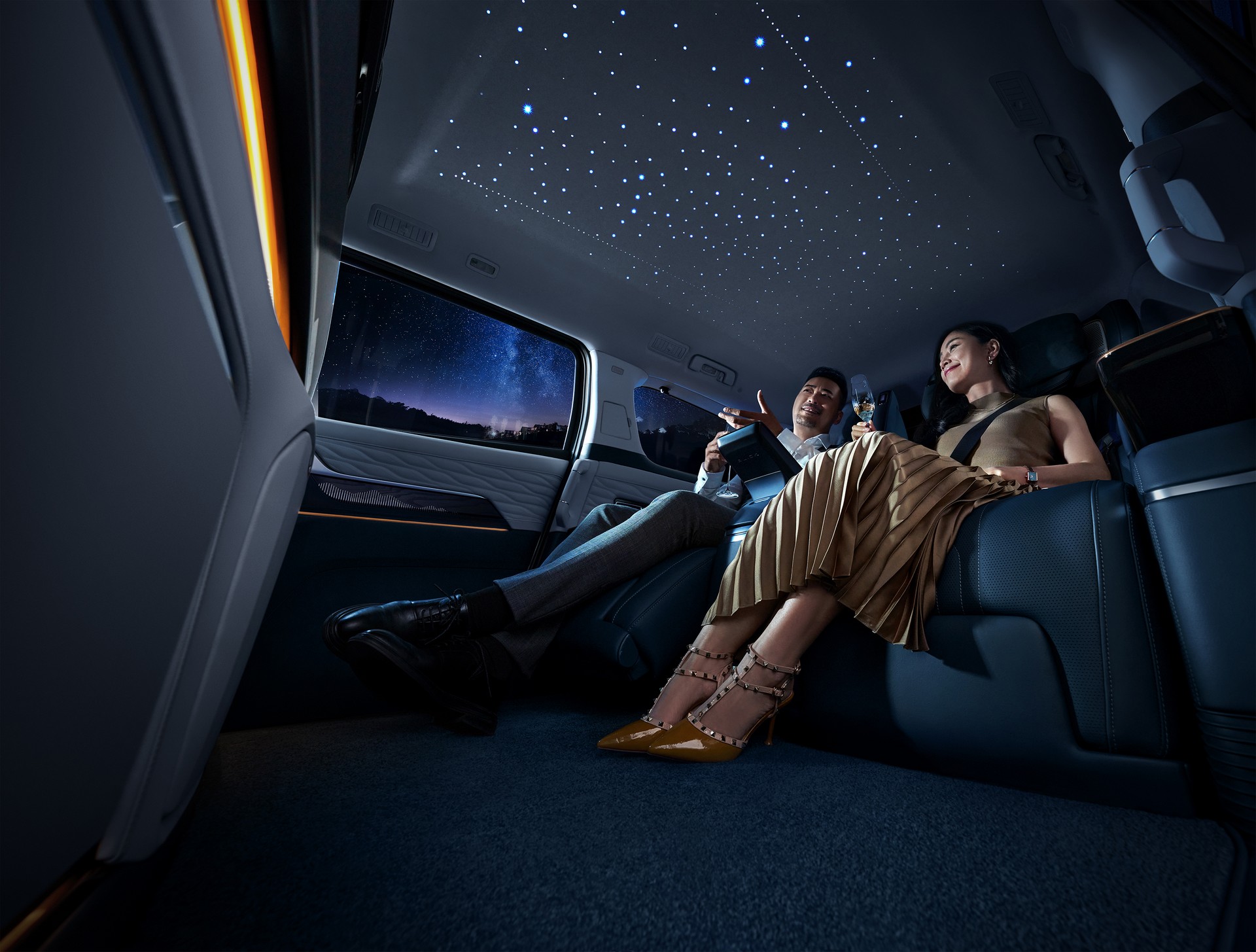 2023 Buick Century Is A Luxury Minivan For China’s Business Elite