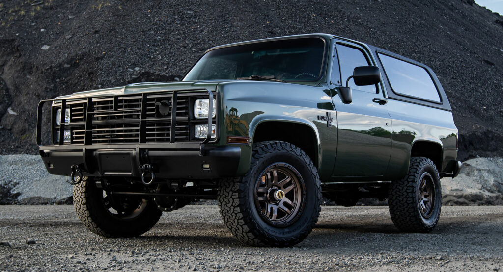  Retro Designs Creates The Perfect Chevy K5 Blazer, But It’ll Cost You A Fortune