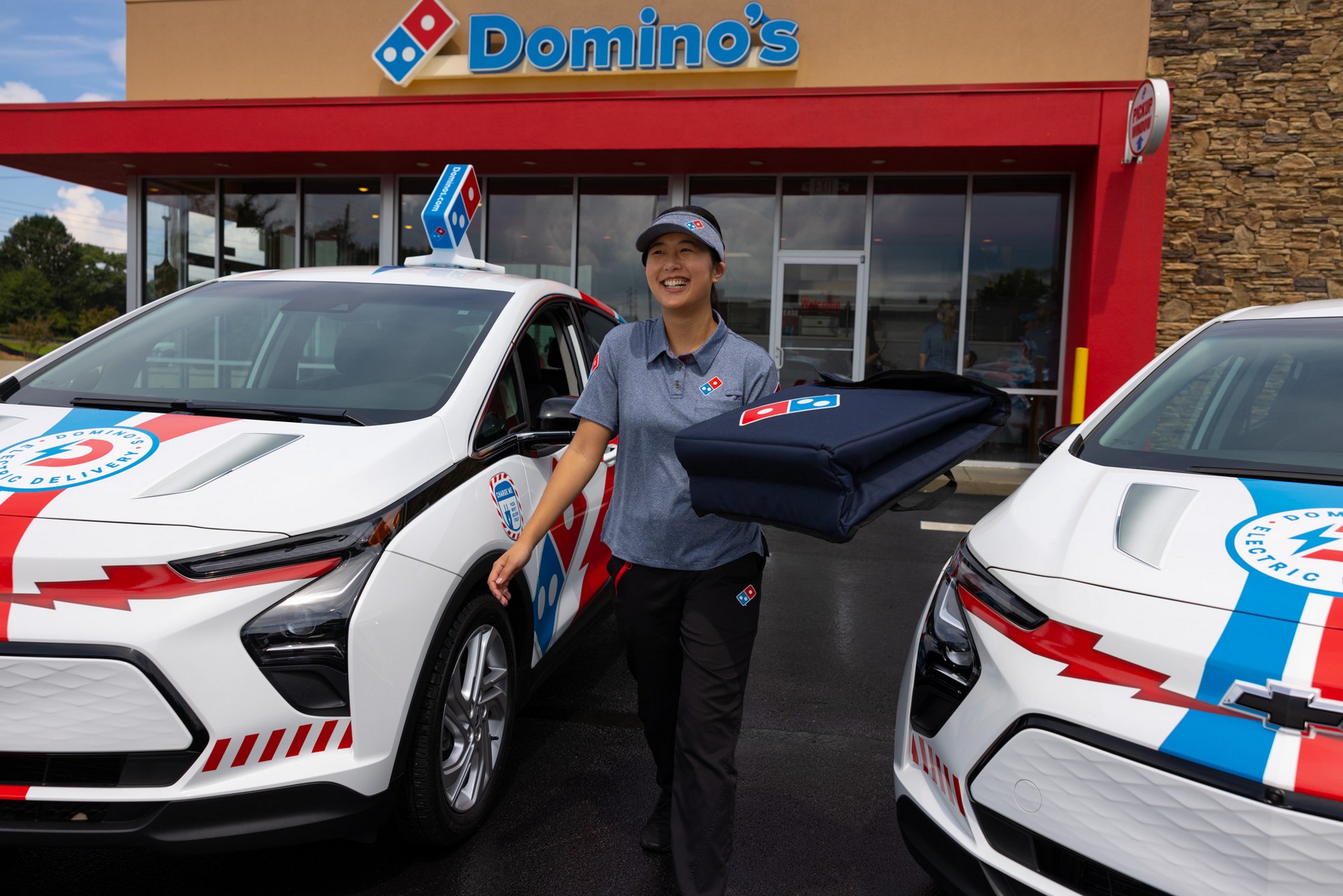 Domino’s Rolling Out Fleet Of 855 Chevy Bolt Electric Pizza Delivery Vehicles