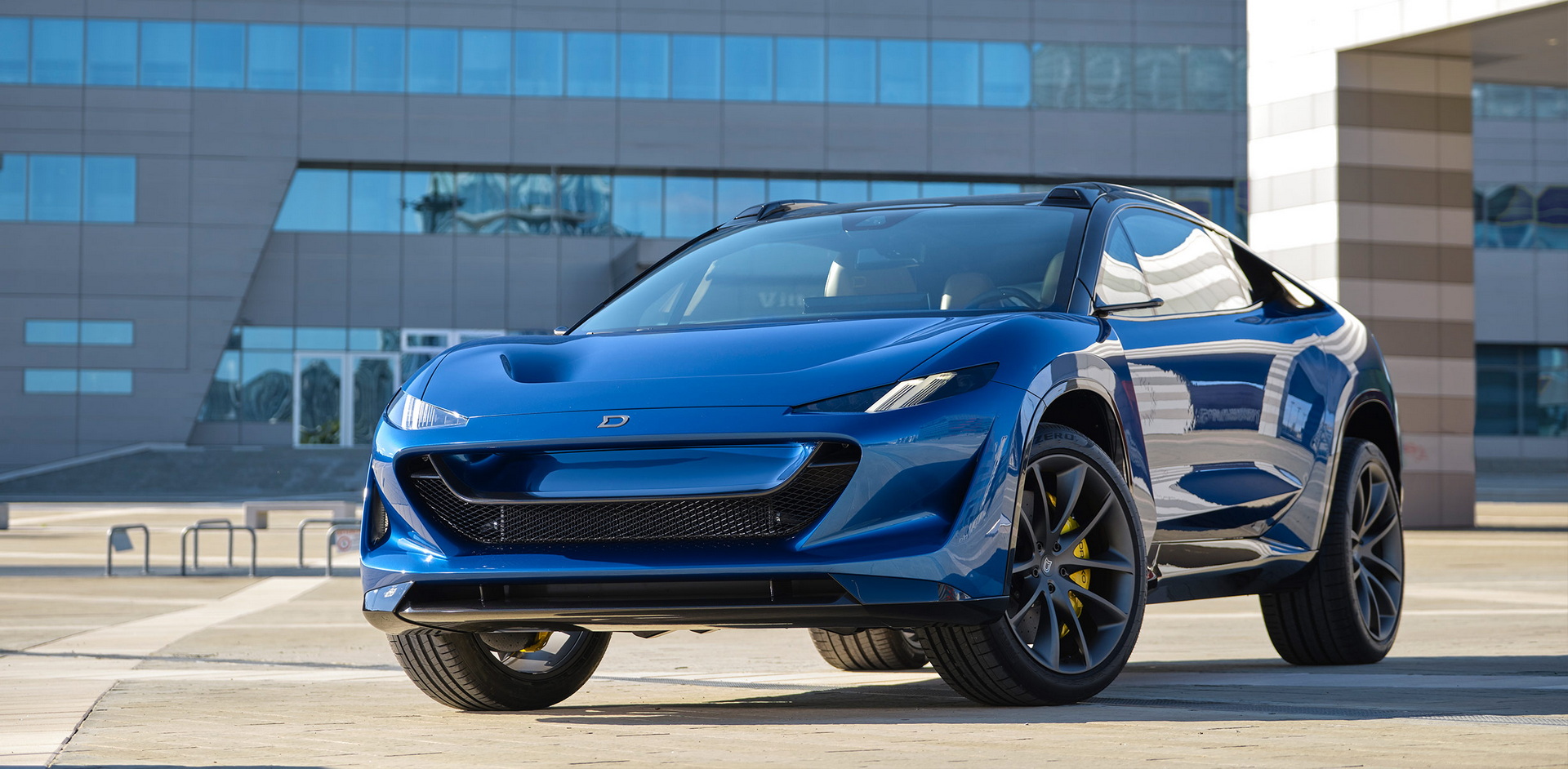 Drako Dragon Hyper-SUV Breaks Cover With 2,000 Hp And 0-60 In 1.9 Seconds