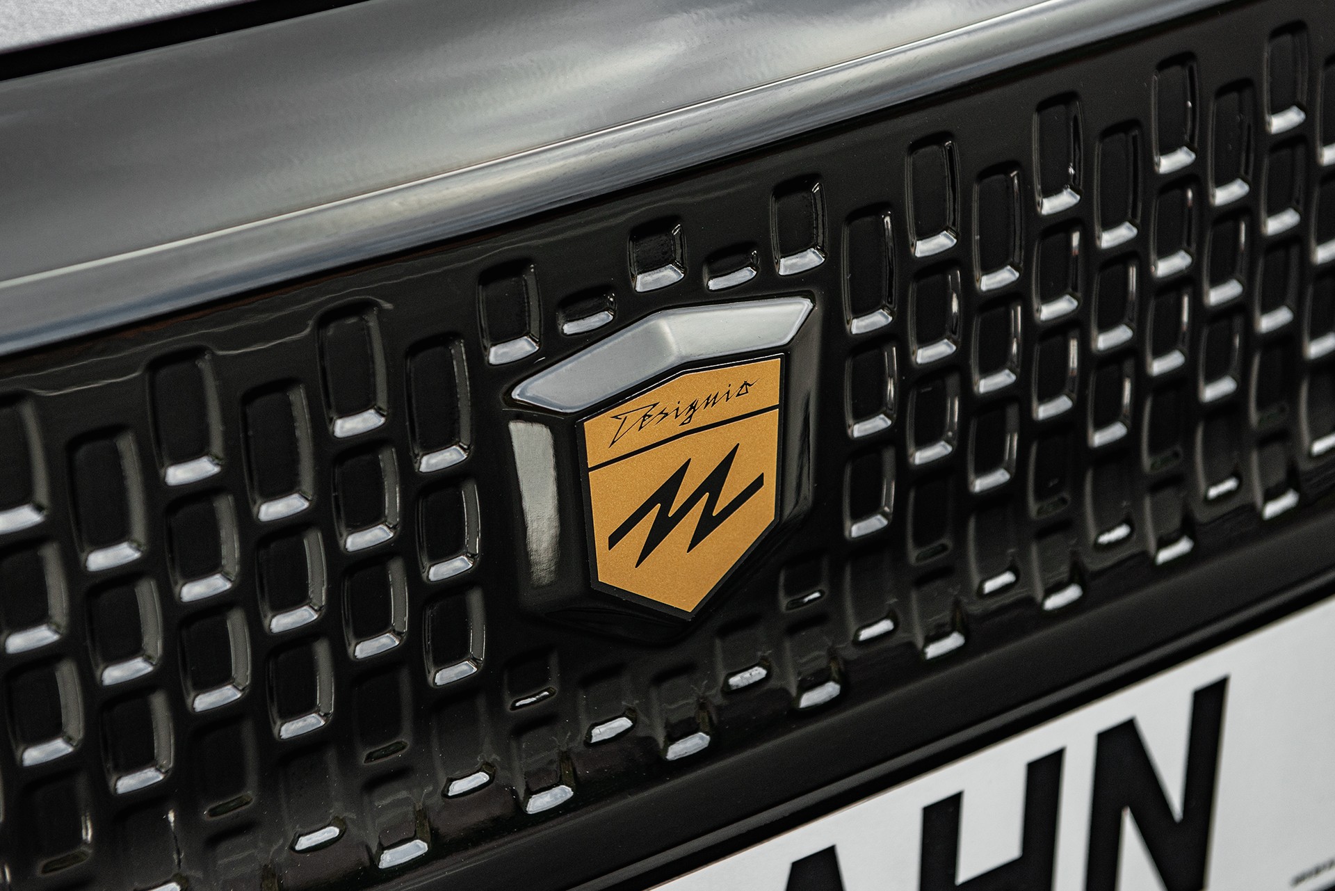 Kahn’s Fiat 500ec Designio Is Just Like A French Bulldog