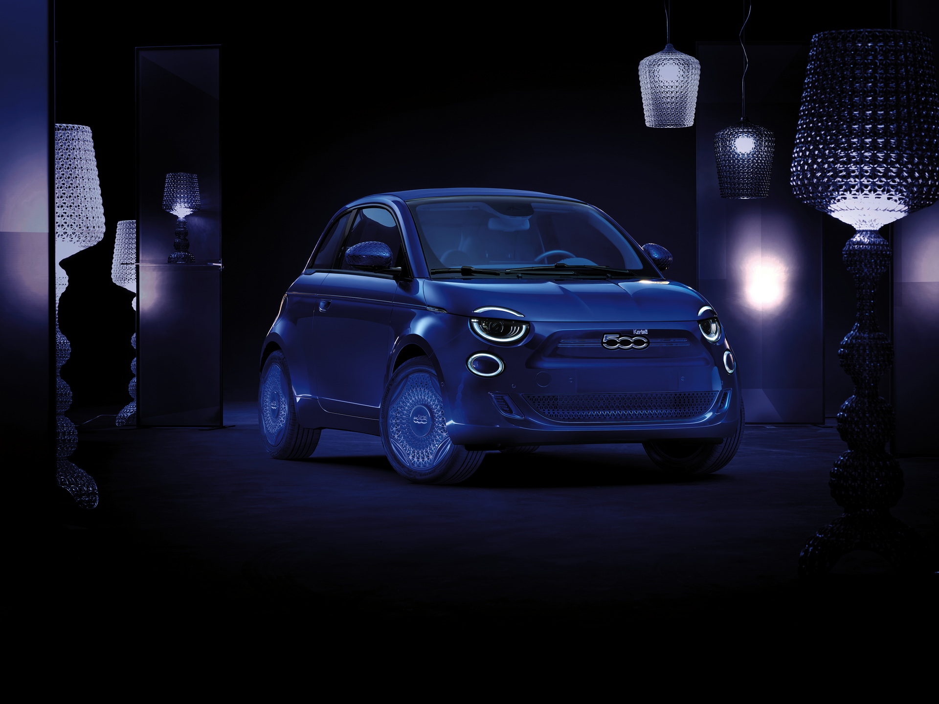 Fiat To Launch Electric 500e In America In 2024, Brings 3 One-Off Specials To LA