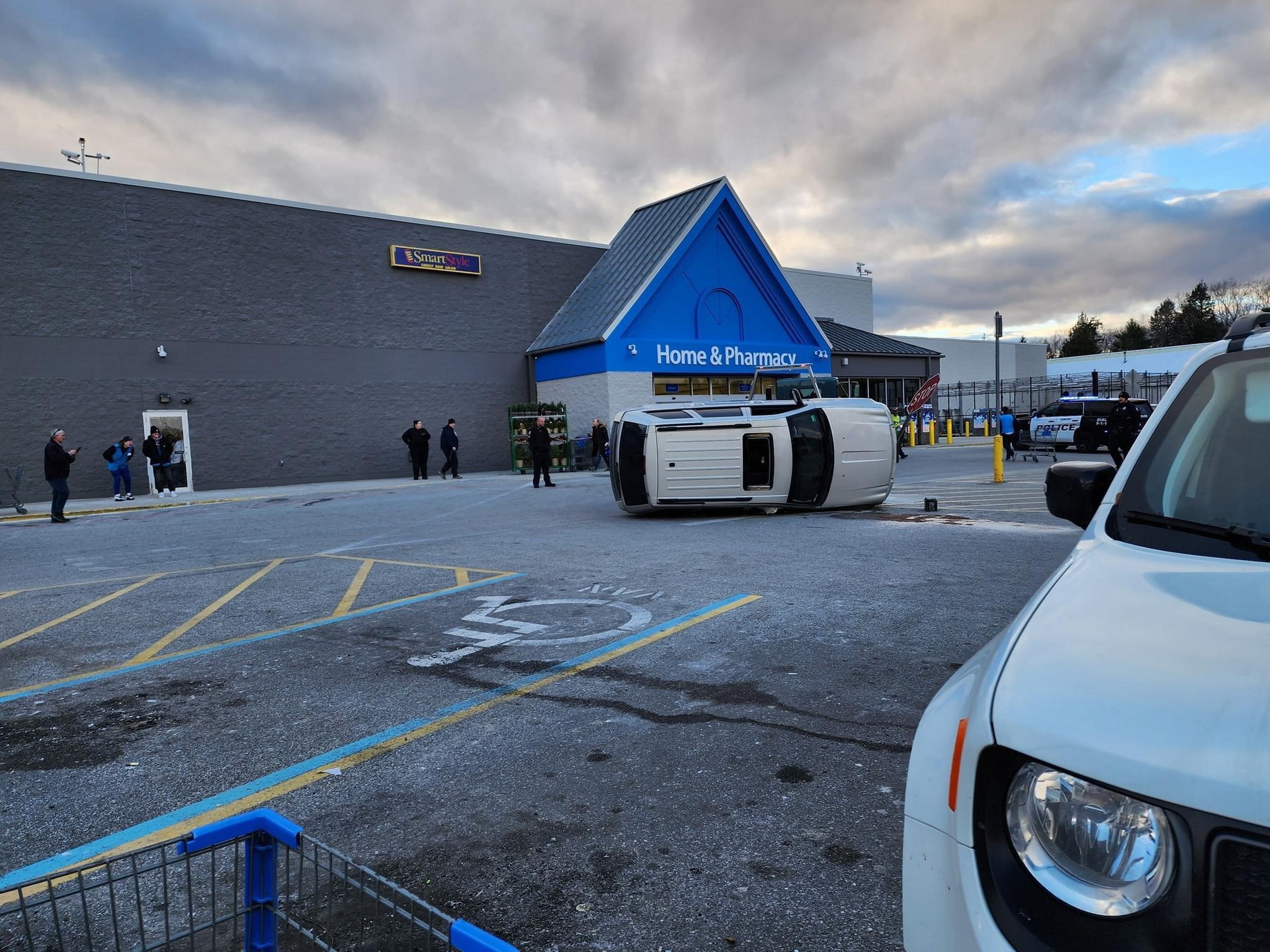 Move Over 11ft8 Bridge, This Walmart Parking Lot Pole Has Been Hit At Least 45 Times