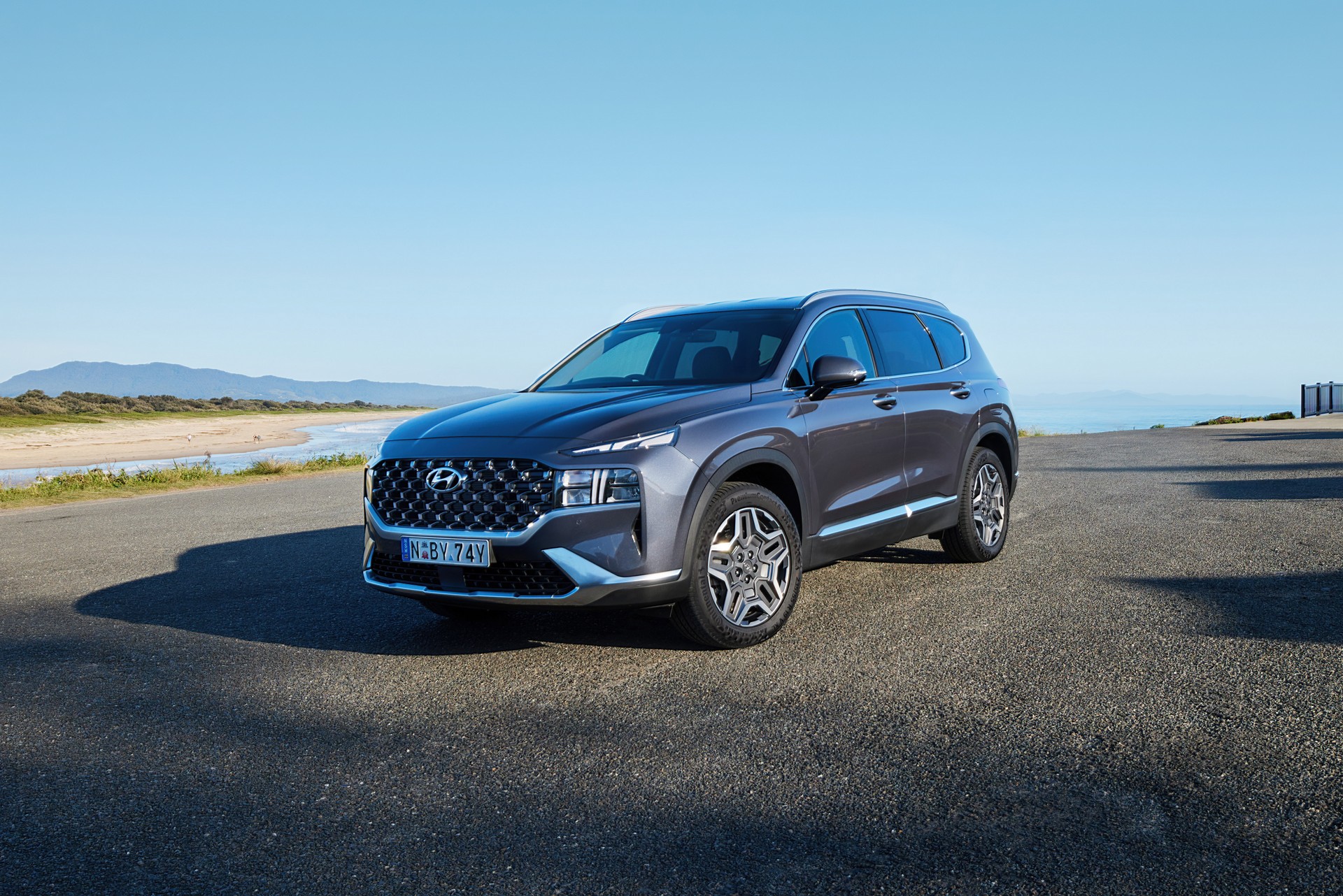 2023 Hyundai Santa Fe Hybrid Has More Torque Than 3.5-Liter V6 And More Power Than Turbo-Diesel