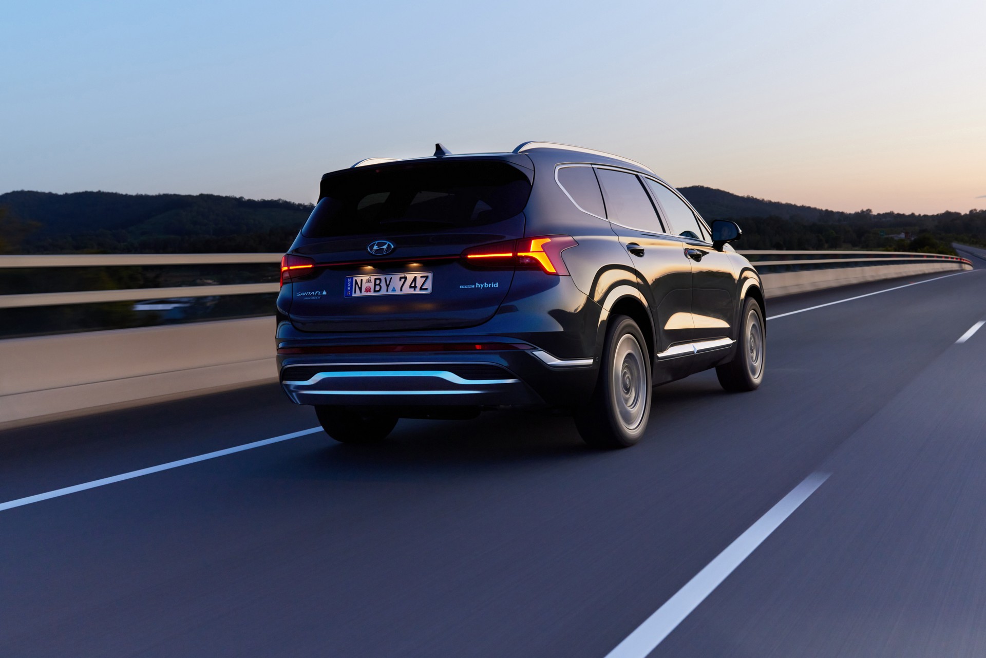 2023 Hyundai Santa Fe Hybrid Has More Torque Than 3.5-Liter V6 And More Power Than Turbo-Diesel