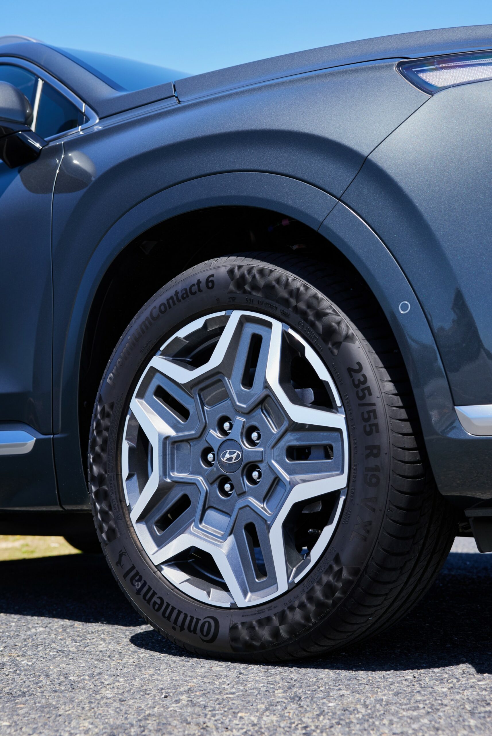 2023 Hyundai Santa Fe Hybrid Has More Torque Than 3.5-Liter V6 And More Power Than Turbo-Diesel