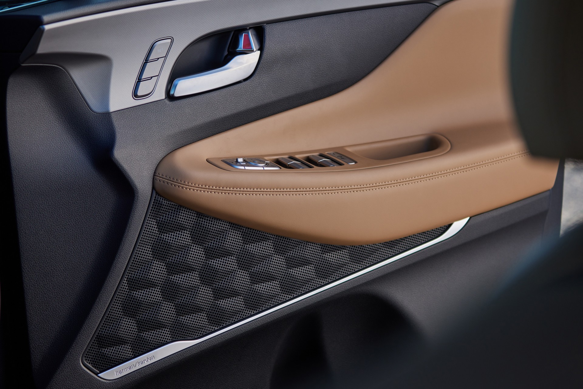 2023 Hyundai Santa Fe Hybrid Has More Torque Than 3.5-Liter V6 And More Power Than Turbo-Diesel