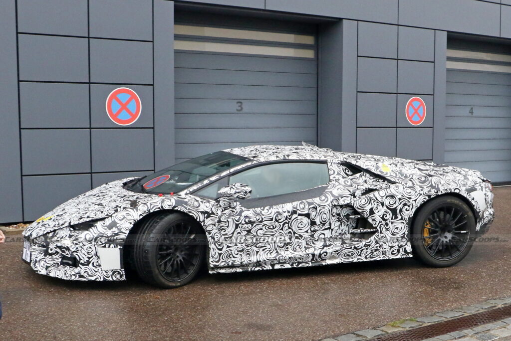 Lamborghini Aventador Replacement Reveals 8,500 RPM Redline In New Spy ...