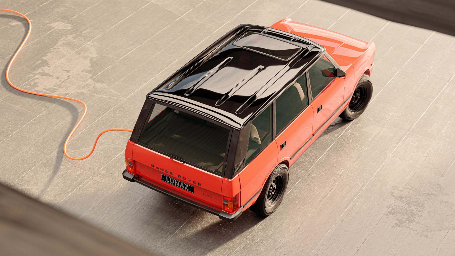 Lunaz Transforming A Classic Range Rover Into An Open Electromod