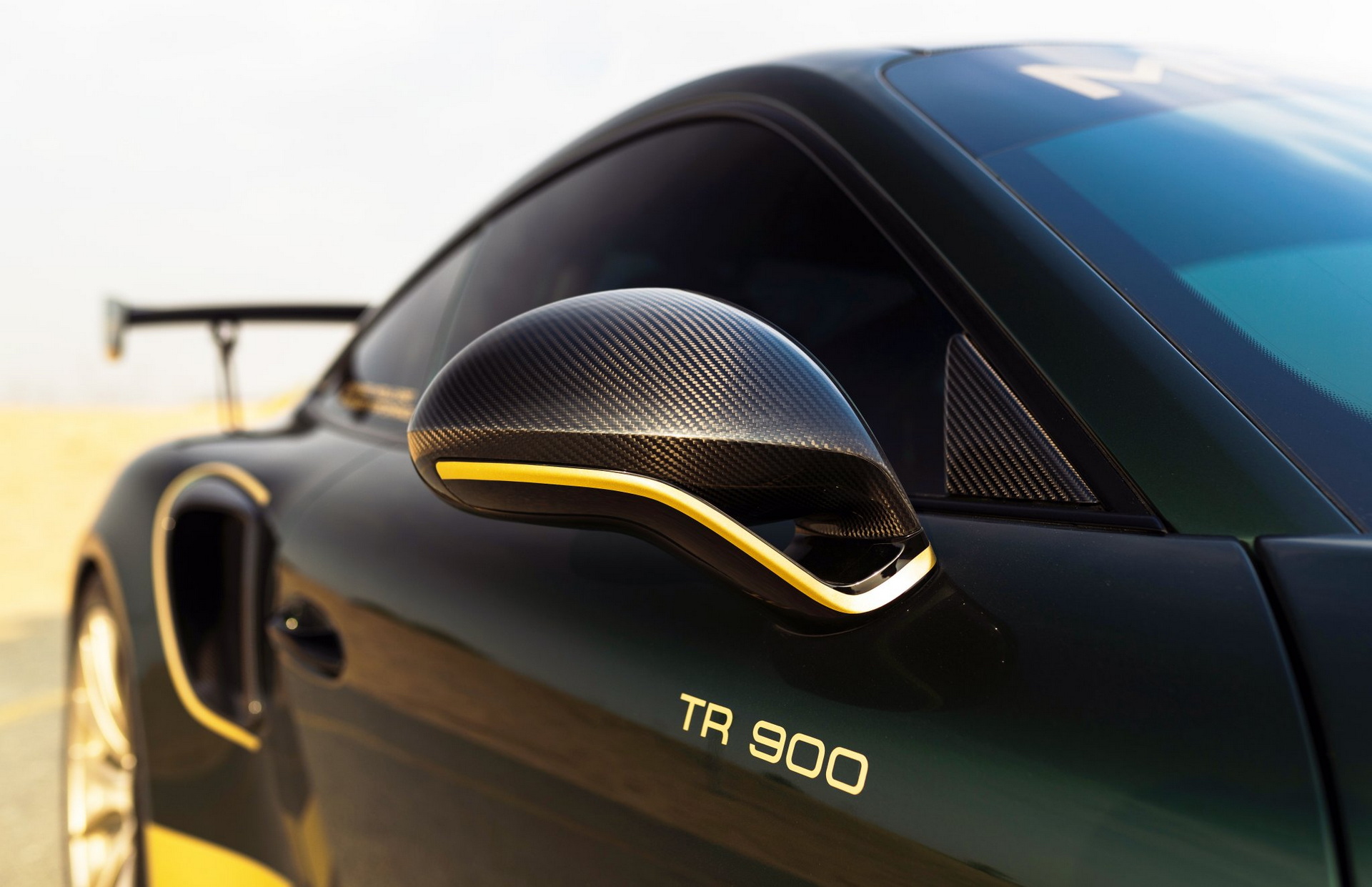 Manhart Takes The Porsche 911 GT2 RS To 932 HP, Adds More Carbon Fiber