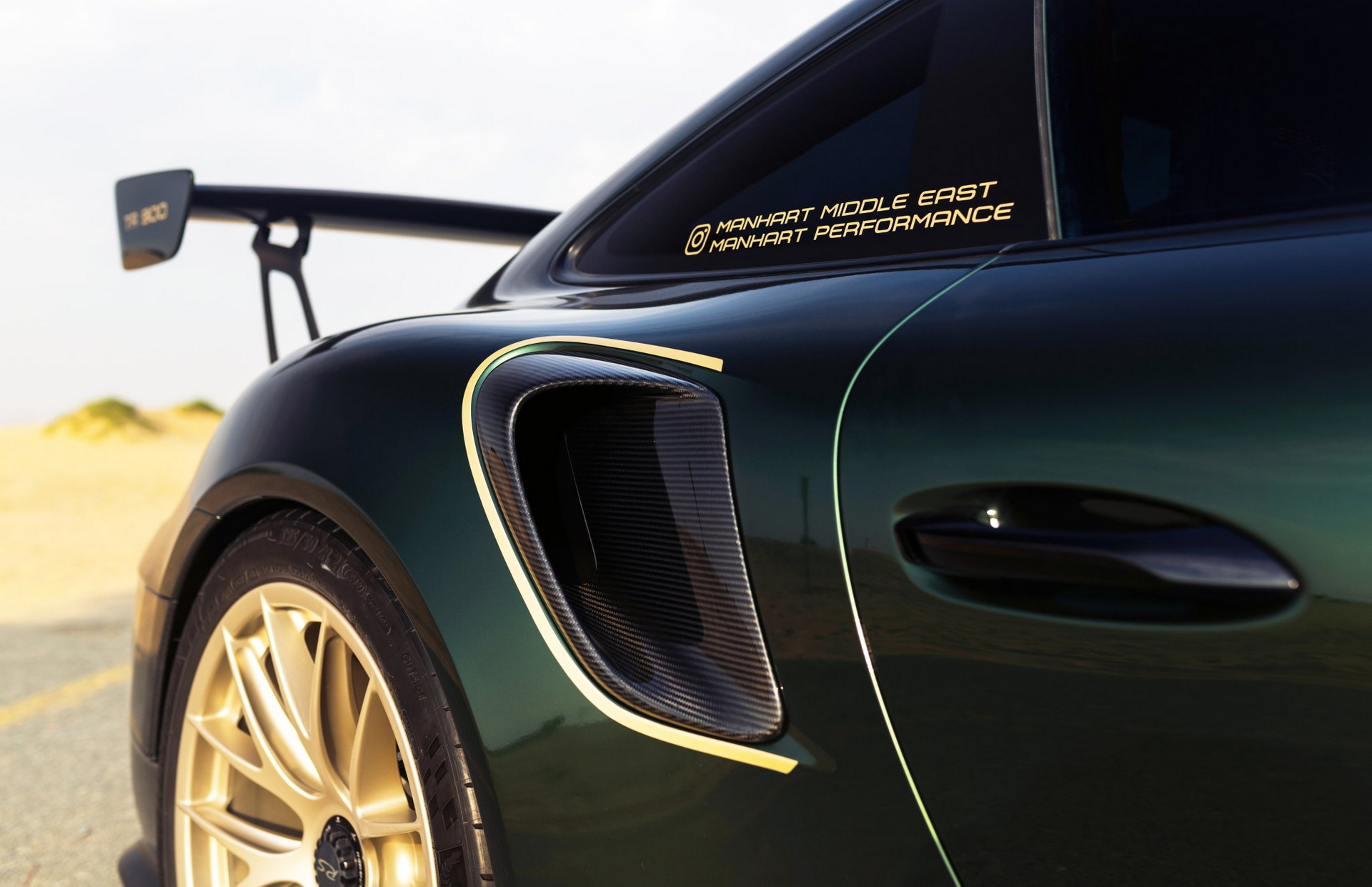 Manhart Takes The Porsche 911 GT2 RS To 932 HP, Adds More Carbon Fiber