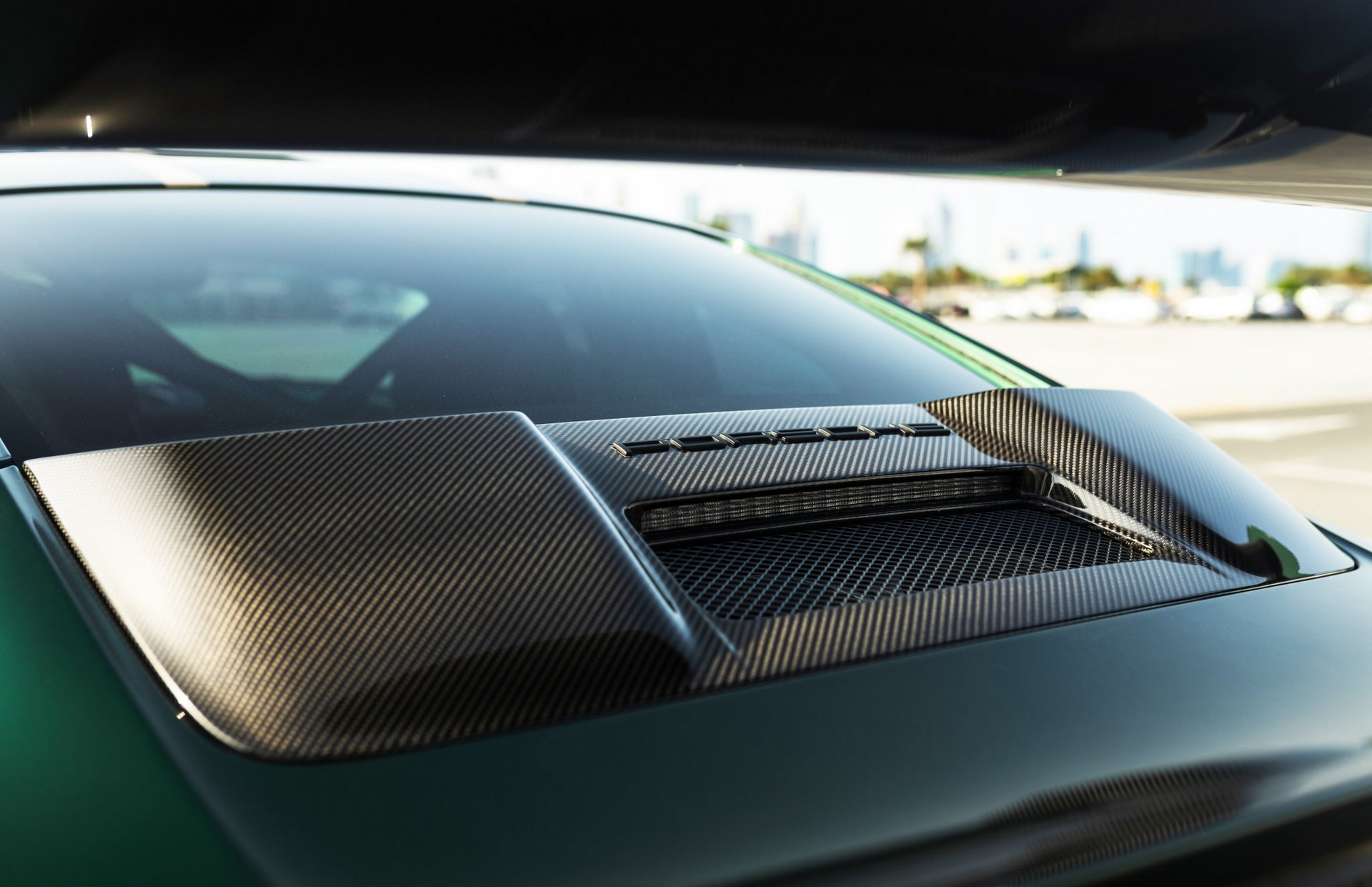 Manhart Takes The Porsche 911 GT2 RS To 932 HP, Adds More Carbon Fiber