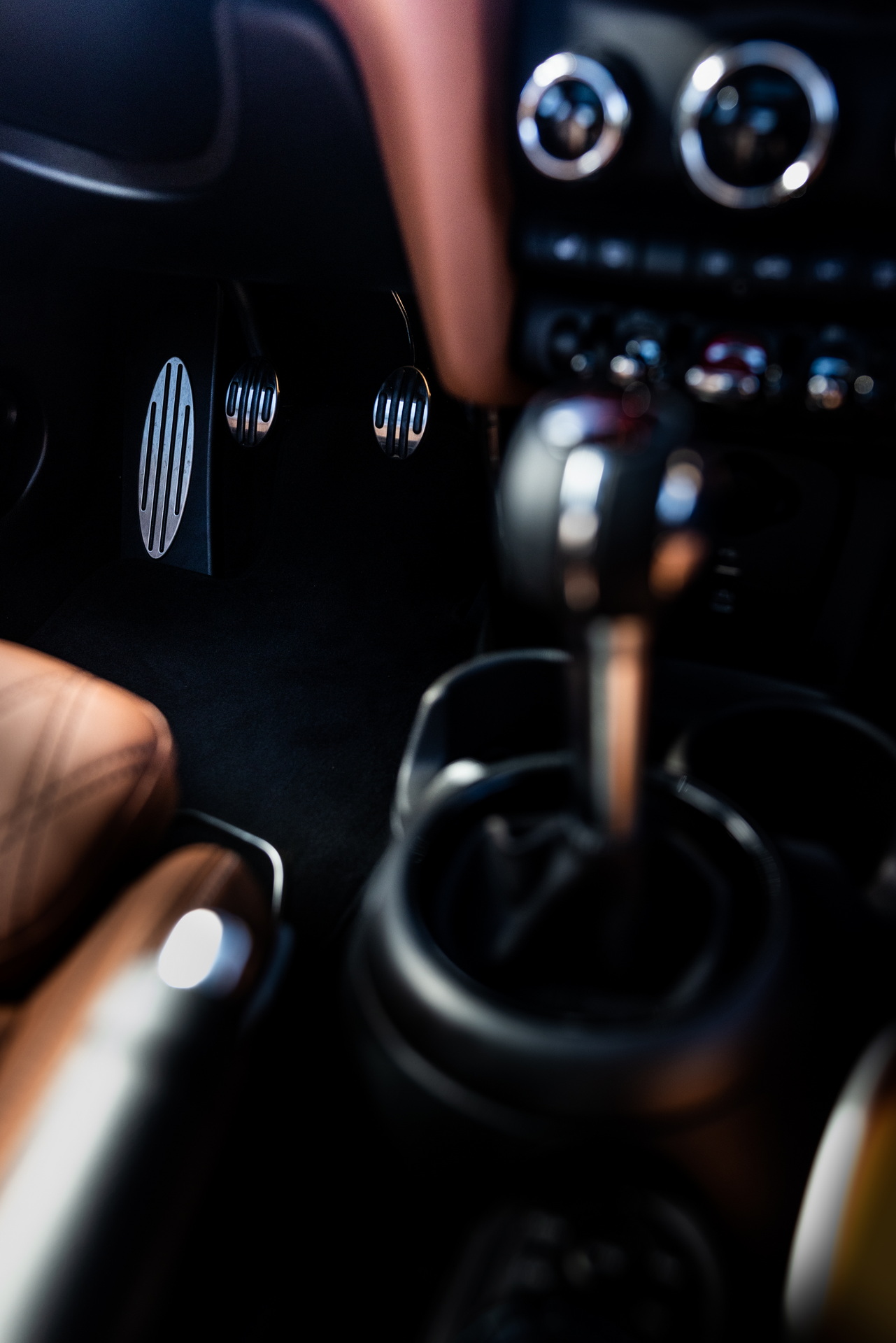 MINI Wants To Help US Drivers Learn How To Drive A Stick