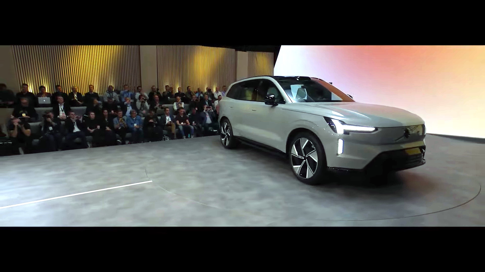 2024 Volvo EX90 Is A Polestar 3 Electric SUV Dressed For A Court Appearance