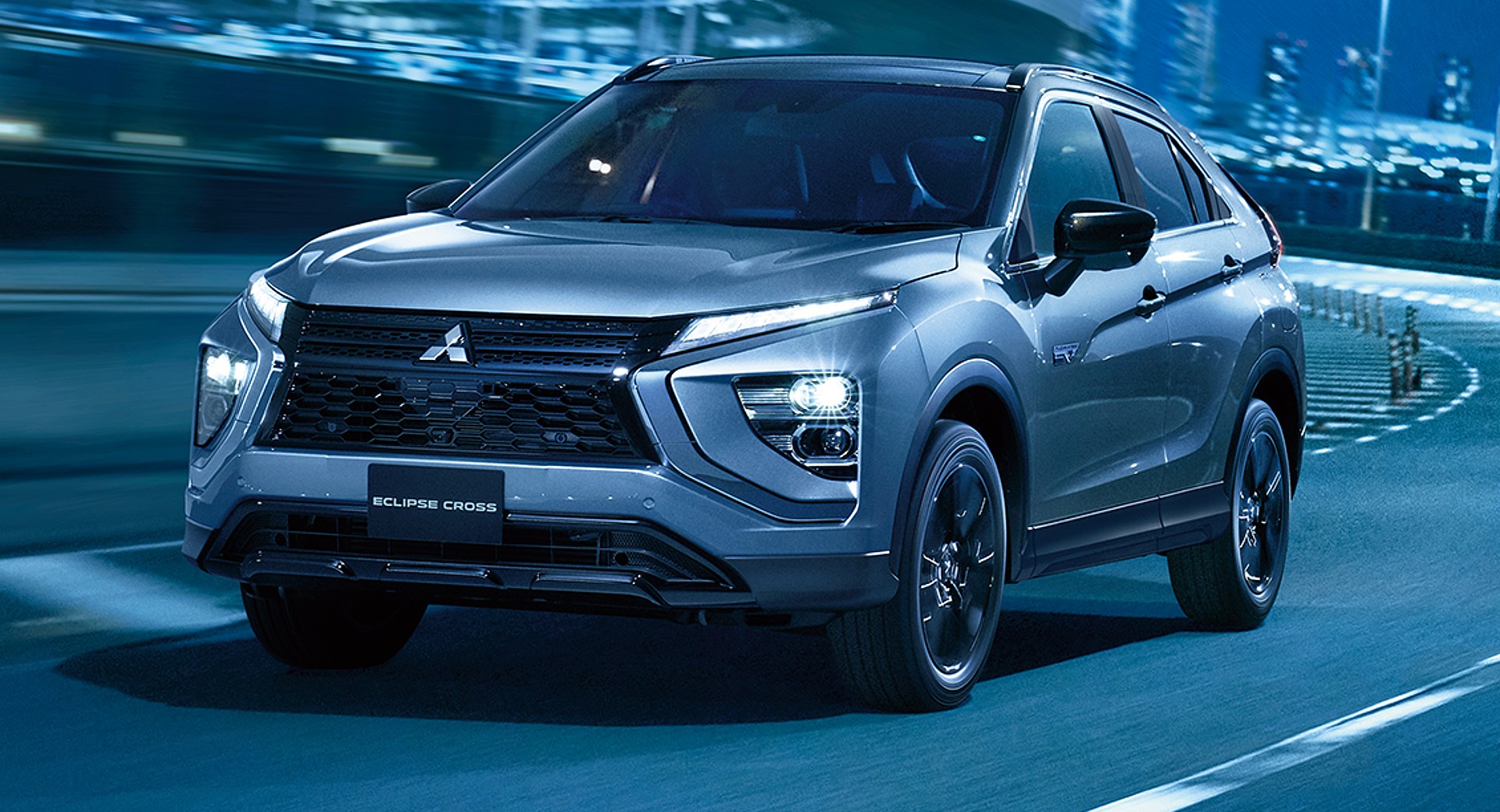 Mitsubishi Eclipse Cross gagne plus de fonctionnalités et une édition noire furtive au Japon