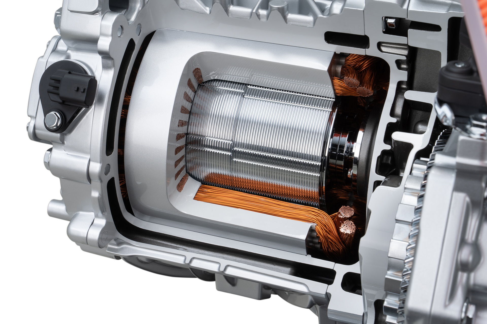 Nissan Serena Minivan Debuts In Japan With High-Tech And Practicality Features