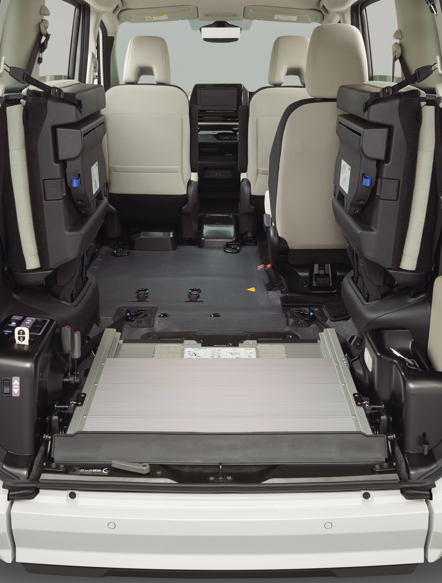 Nissan Serena Minivan Debuts In Japan With High-Tech And Practicality Features
