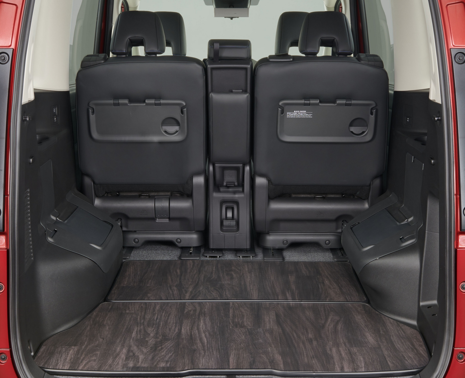 Nissan Serena Minivan Debuts In Japan With High-Tech And Practicality Features