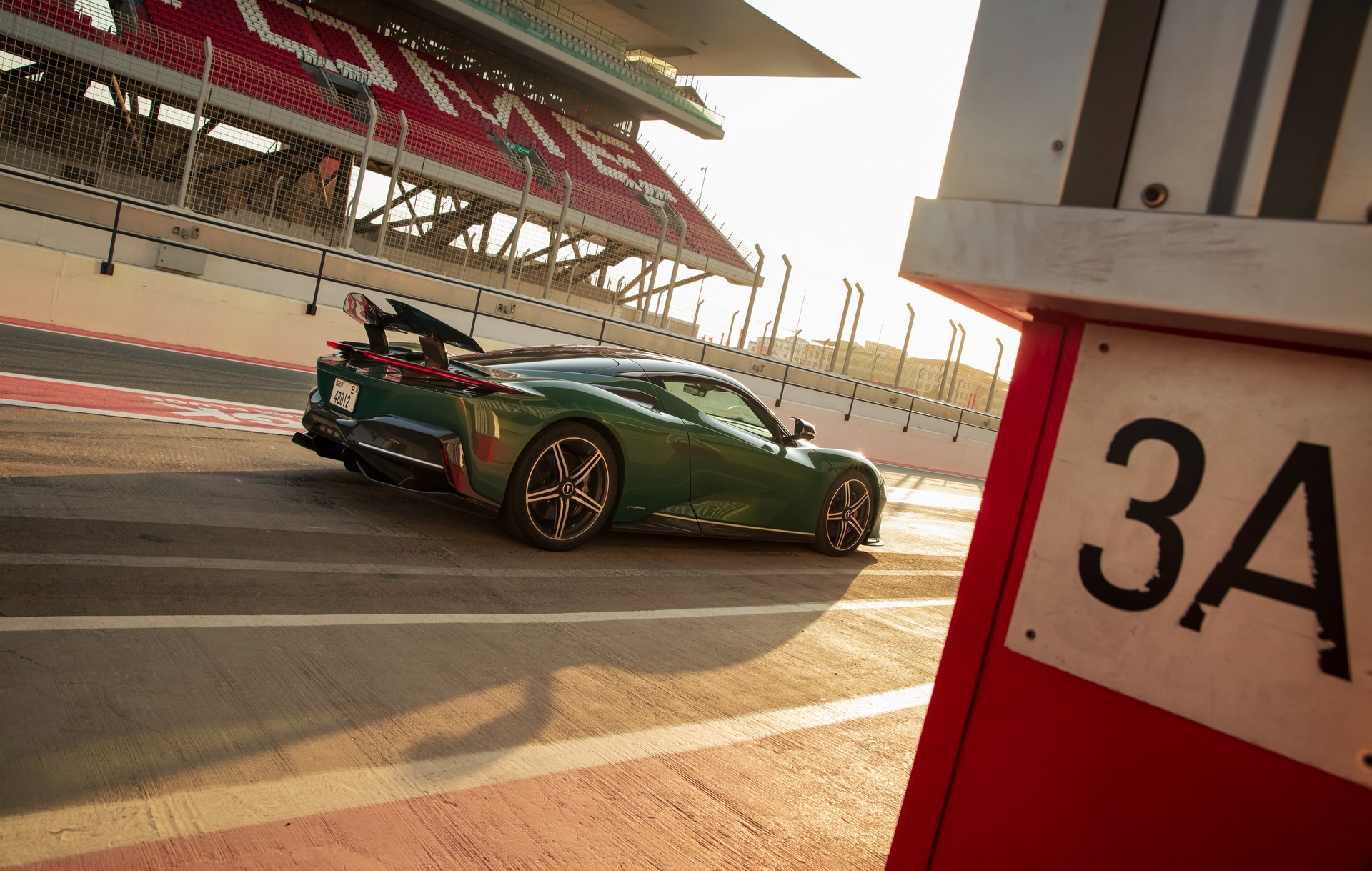 Pininfarina Battista Sets New 0-60 And 0-120 MPH Records During UAE Debut