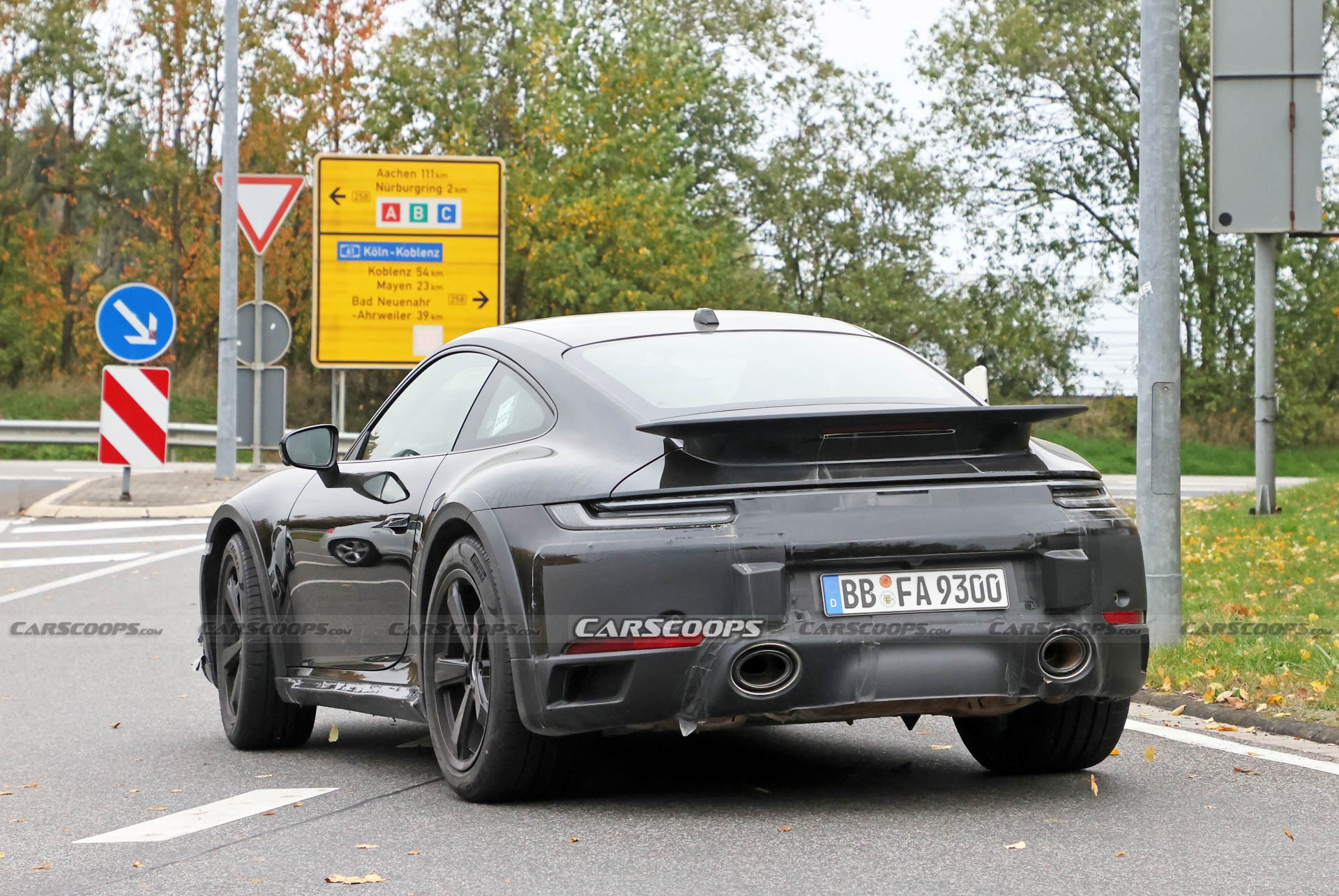 Do These New Spy Shots Reveal The Porsche 911 Dakar’s Air Suspension?